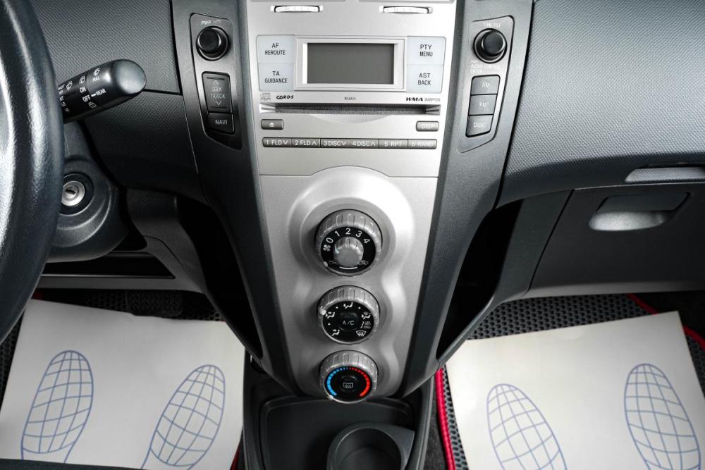 Toyota Yaris II Тюмень  - изображение 16