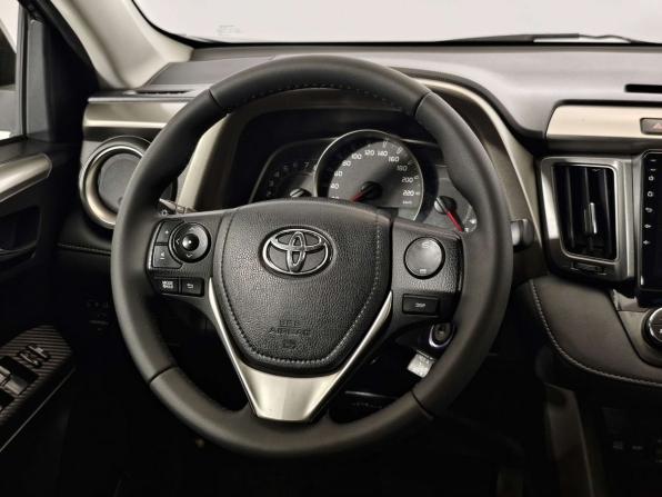 Toyota RAV4 IV (XA40) с пробегом 2014 года, цена 1 750 000 рублей, 181265 км, внедорожник, Автокод Объявления