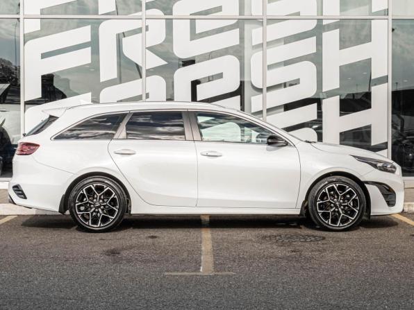Kia Ceed III Рестайлинг с пробегом 2021 года, цена 2 120 000 рублей, 69014 км, универсал, Автокод Объявления