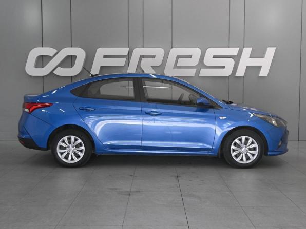 Hyundai Solaris II Рестайлинг с пробегом 2020 года, цена 1 659 000 рублей, 58143 км, седан, Автокод Объявления
