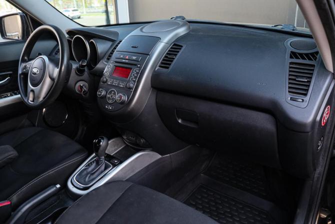 Kia Soul I Рестайлинг с пробегом 2013 года, цена 900 000 рублей, 200779 км, хэтчбек, Автокод Объявления