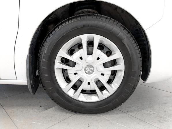 Peugeot Traveller I с пробегом 2019 года, цена 3 150 000 рублей, 42225 км, минивэн, Автокод Объявления
