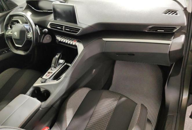Peugeot 5008 II с пробегом 2018 года, цена 1 820 000 рублей, 159761 км, внедорожник, Автокод Объявления