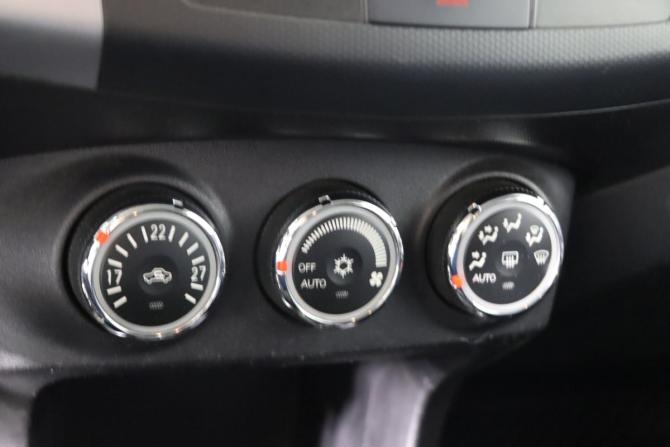 Mitsubishi Outlander II Рестайлинг с пробегом 2011 года, цена 1 079 990 рублей, 193255 км, внедорожник, Автокод Объявления