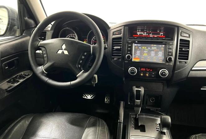Mitsubishi Pajero IV Рестайлинг 1 с пробегом 2012 года, цена 1 350 000 рублей, 575049 км, внедорожник, Автокод Объявления