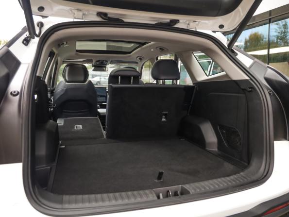 Geely Atlas II с пробегом 2023 года, цена 2 449 777 рублей, 62200 км, внедорожник, Автокод Объявления