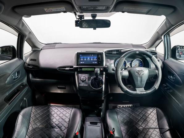 Toyota Wish II Рестайлинг с пробегом 2015 года, цена 1 500 000 рублей, 135243 км, минивэн, Автокод Объявления