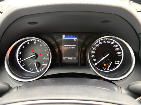 Toyota Camry VIII (XV70) Рестайлинг с пробегом 2021 года, цена 2 650 000 рублей, 95601 км, седан, Автокод Объявления