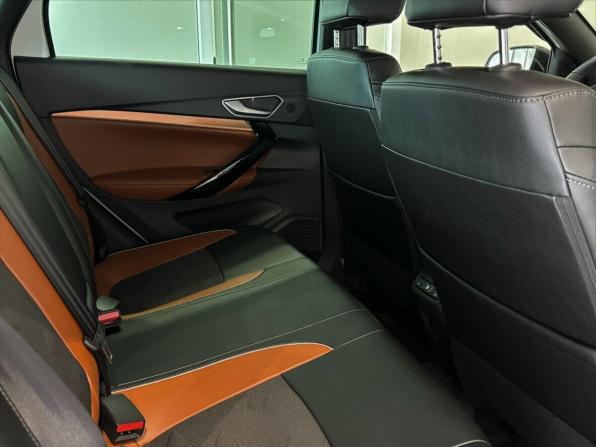 Lada (ВАЗ) Vesta I Рестайлинг (NG) с пробегом 2025 года, цена 2 100 000 рублей, 424 км, универсал, Автокод Объявления