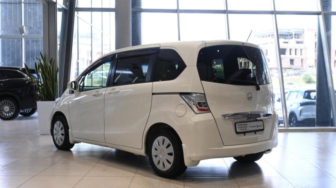 Honda Freed I Рестайлинг с пробегом 2012 года, цена 1 025 000 рублей, 156380 км, компактвэн, Автокод Объявления