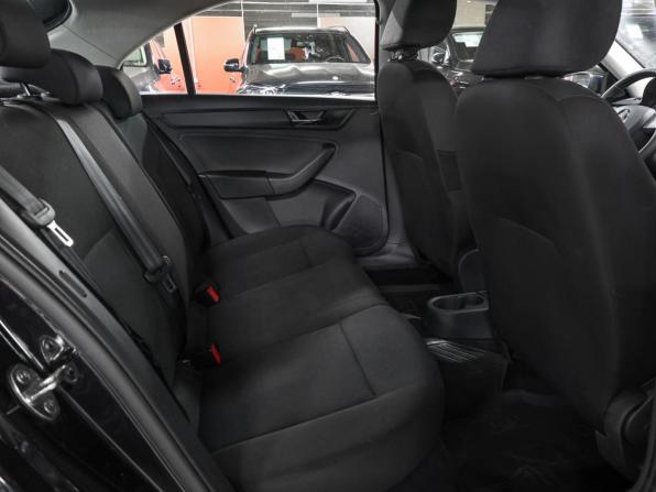 Skoda Rapid I Рестайлинг с пробегом 2019 года, цена 1 197 000 рублей, 167000 км, лифтбек, Автокод Объявления
