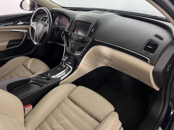 Opel Insignia I Рестайлинг с пробегом 2014 года, цена 1 300 000 рублей, 202000 км, седан, Автокод Объявления