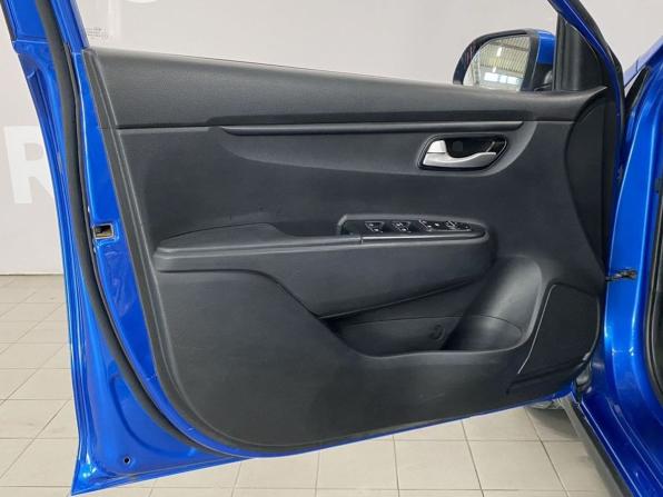 Kia Rio IV с пробегом 2018 года, цена 899 000 рублей, 173363 км, хэтчбек, Автокод Объявления