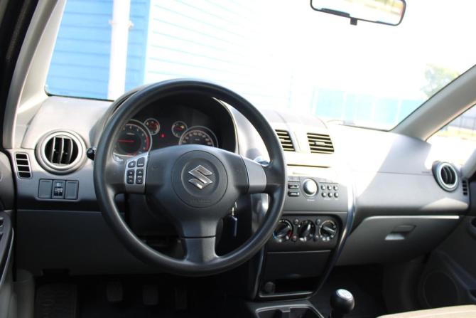 Suzuki SX4 I (Classic) Рестайлинг с пробегом 2010 года, цена 649 000 рублей, 215000 км, хэтчбек, Автокод Объявления
