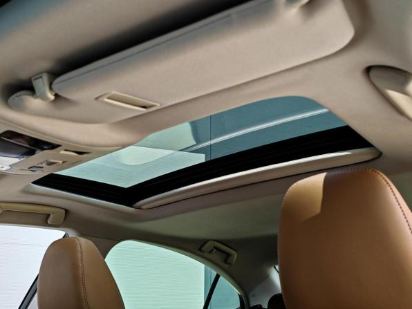Lexus ES VI Рестайлинг с пробегом 2016 года, цена 3 090 000 рублей, 85745 км, седан, Автокод Объявления