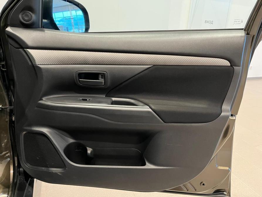 Mitsubishi Outlander III Рестайлинг 3 Волгоград  - изображение 22