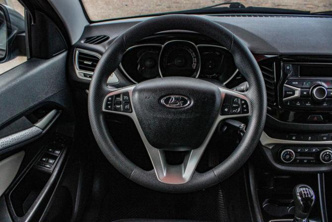 Lada (ВАЗ) Vesta I с пробегом 2019 года, цена 949 000 рублей, 100288 км, седан, Автокод Объявления