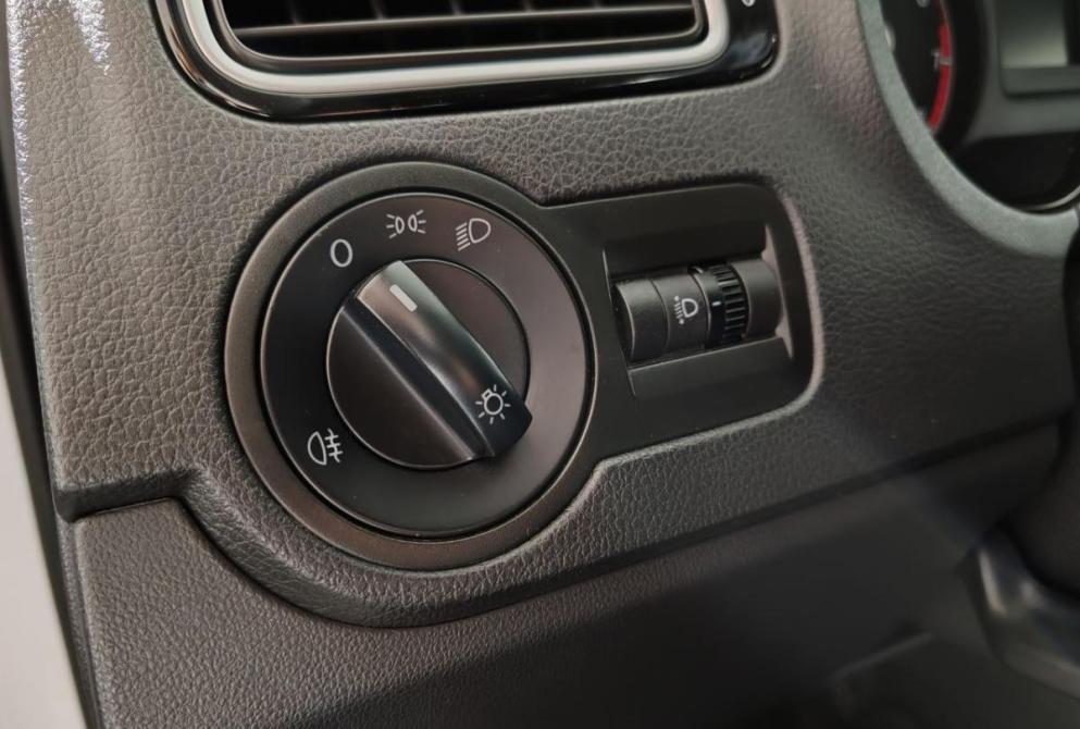 Volkswagen Polo V Рестайлинг Ярославль  - изображение 18