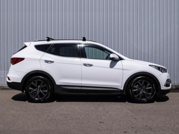 Hyundai Santa Fe III Рестайлинг с пробегом 2018 года, цена 2 749 000 рублей, 91308 км, внедорожник, Автокод Объявления