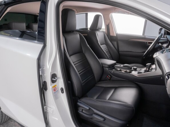 Lexus NX I с пробегом 2017 года, цена 3 129 000 рублей, 71823 км, внедорожник, Автокод Объявления