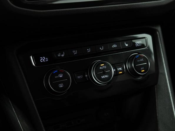 Volkswagen Tiguan II с пробегом 2020 года, цена 2 499 700 рублей, 120267 км, внедорожник, Автокод Объявления