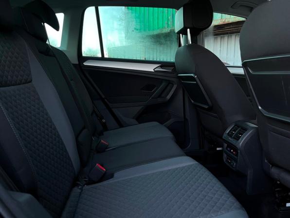Volkswagen Tiguan II с пробегом 2019 года, цена 1 896 300 рублей, 164422 км, внедорожник, Автокод Объявления
