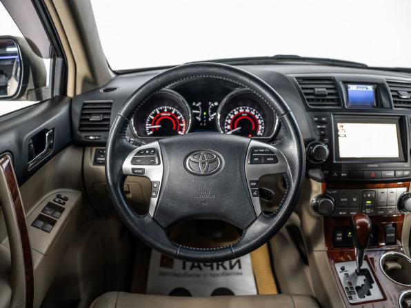 Toyota Highlander II (XU40) Рестайлинг с пробегом 2012 года, цена 2 029 500 рублей, 164351 км, внедорожник, Автокод Объявления