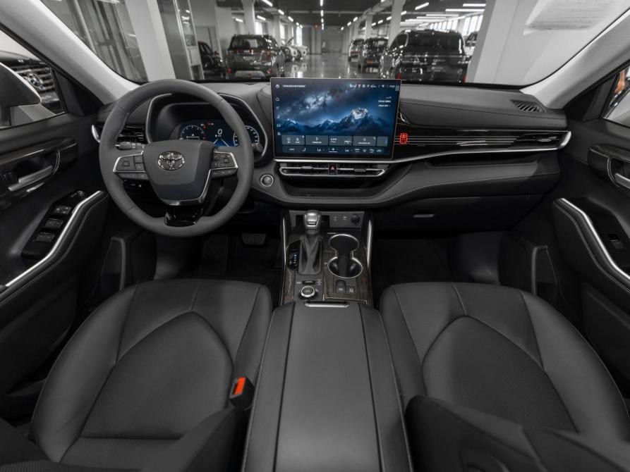 Toyota Highlander IV (XU70) Москва  - изображение 8