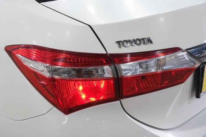 Toyota Corolla XI (E160 E170 E180) с пробегом 2013 года, цена 1 099 000 рублей, 196500 км, седан, Автокод Объявления