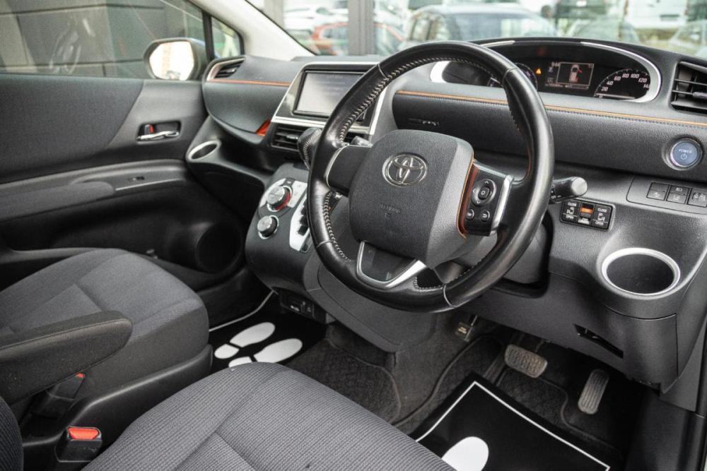 Toyota Sienta II Иркутск  - изображение 13