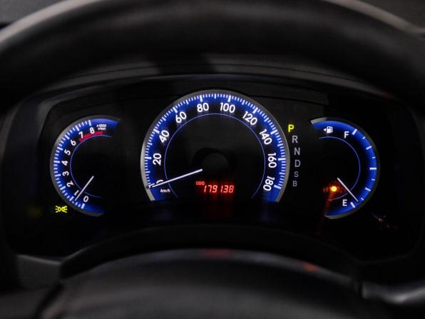 Toyota ISis I Рестайлинг с пробегом 2013 года, цена 1 149 500 рублей, 179138 км, компактвэн, Автокод Объявления