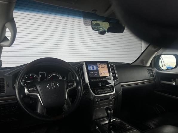 Toyota Land Cruiser 200 Series Рестайлинг 2 с пробегом 2016 года, цена 6 250 000 рублей, 170932 км, внедорожник, Автокод Объявления