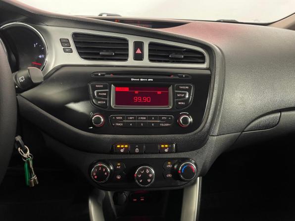 Kia Ceed II с пробегом 2013 года, цена 826 000 рублей, 198853 км, хэтчбек, Автокод Объявления