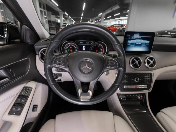 Mercedes-Benz GLA I (X156) Рестайлинг с пробегом 2018 года, цена 2 580 000 рублей, 58777 км, внедорожник, Автокод Объявления