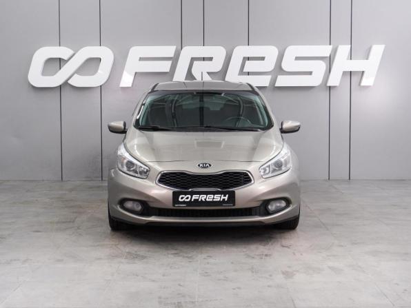Kia Ceed II с пробегом 2012 года, цена 1 039 000 рублей, 151766 км, хэтчбек, Автокод Объявления