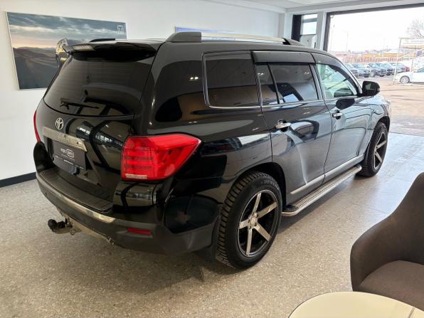 Toyota Highlander II (XU40) Рестайлинг с пробегом 2012 года, цена 1 628 300 рублей, 287238 км, внедорожник, Автокод Объявления
