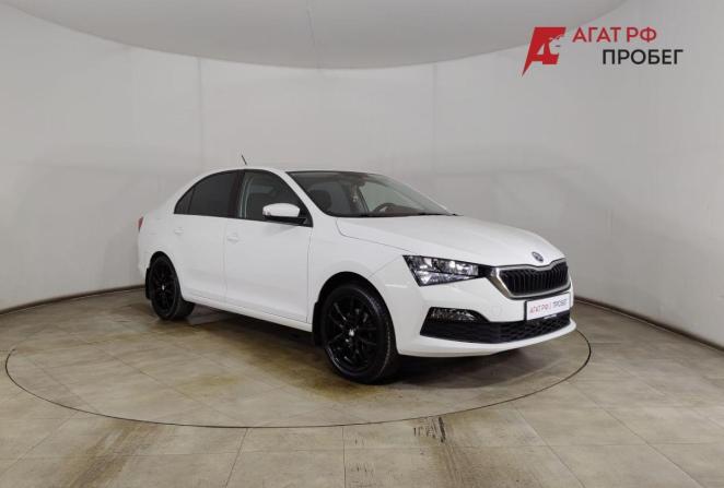 Skoda Rapid I Рестайлинг с пробегом 2020 года, цена 1 352 000 рублей, 174683 км, лифтбек, Автокод Объявления