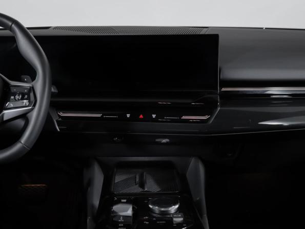 BMW 5 серии VIII (G60/G61/G68) с пробегом 2024 года, цена 6 910 000 рублей, 45632 км, седан, Автокод Объявления