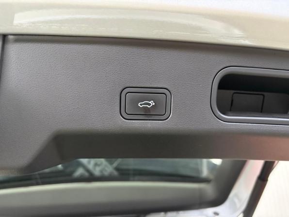 Geely Atlas II с пробегом 2024 года, цена 2 997 000 рублей, 5686 км, внедорожник, Автокод Объявления