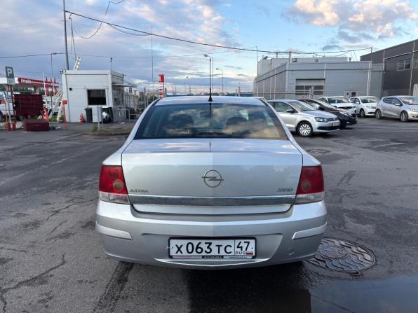Opel Astra H Рестайлинг с пробегом 2013 года, цена 459 000 рублей, 214033 км, седан, Автокод Объявления