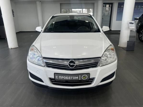 Opel Astra H Рестайлинг с пробегом 2011 года, цена 649 900 рублей, 172000 км, седан, Автокод Объявления
