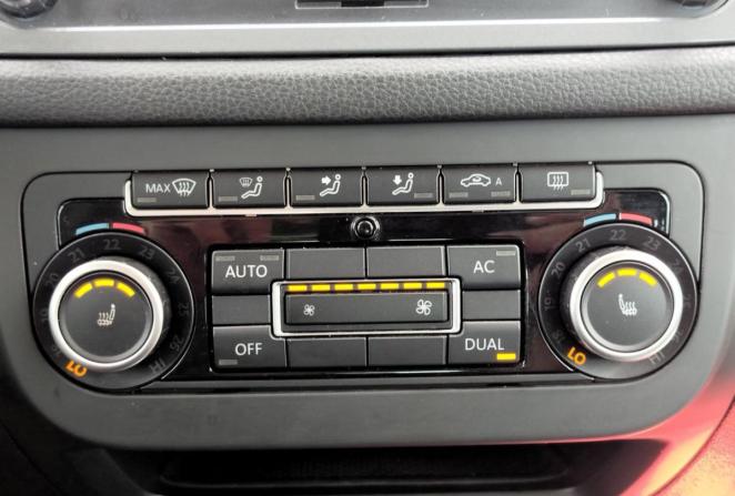 Volkswagen Tiguan I Рестайлинг с пробегом 2011 года, цена 1 138 000 рублей, 221763 км, внедорожник, Автокод Объявления