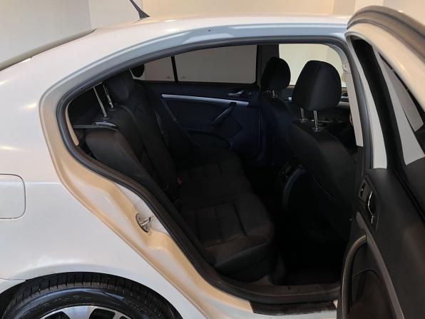 Skoda Octavia II (A5) Рестайлинг с пробегом 2011 года, цена 658 000 рублей, 233478 км, лифтбек, Автокод Объявления