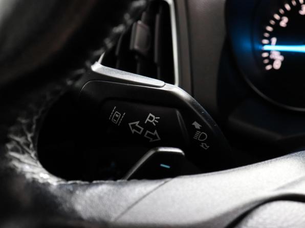 Ford Kuga II Рестайлинг с пробегом 2016 года, цена 1 260 000 рублей, 217600 км, внедорожник, Автокод Объявления