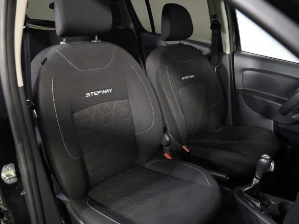 Renault Sandero II с пробегом 2017 года, цена 899 000 рублей, 146782 км, хэтчбек, Автокод Объявления
