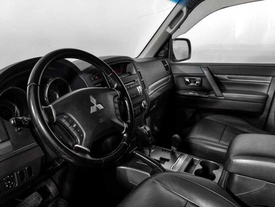 Mitsubishi Pajero IV Рестайлинг 1 Санкт-Петербург  - изображение 9