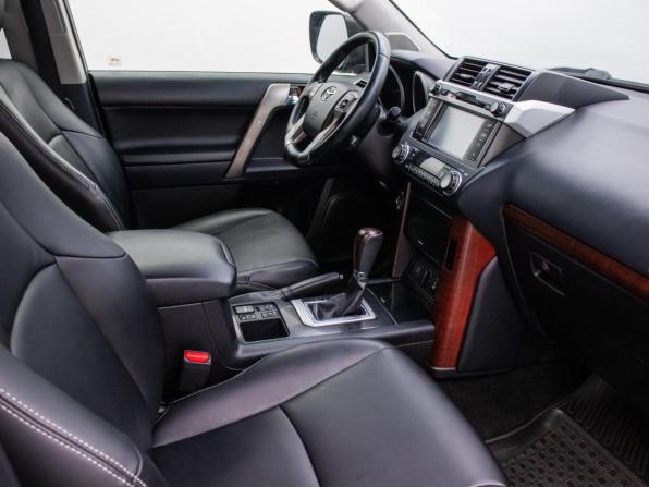 Toyota Land Cruiser Prado 150 Series Рестайлинг 1 с пробегом 2016 года, цена 3 270 000 рублей, 163692 км, внедорожник, Автокод Объявления