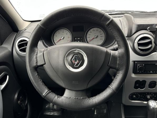 Renault Logan I Рестайлинг с пробегом 2012 года, цена 460 000 рублей, 208665 км, седан, Автокод Объявления