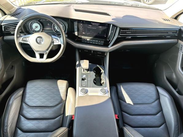 Volkswagen Touareg III с пробегом 2018 года, цена 3 520 000 рублей, 159383 км, внедорожник, Автокод Объявления