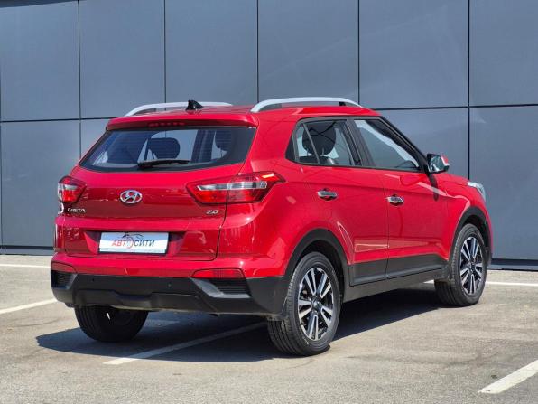 Hyundai Creta I с пробегом 2018 года, цена 1 819 000 рублей, 132000 км, внедорожник, Автокод Объявления